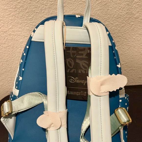 Loungefly Disney Mini Backpack Snowman Mickey & Minnie Mouse Snow Globe bag - Picture 7 of 10